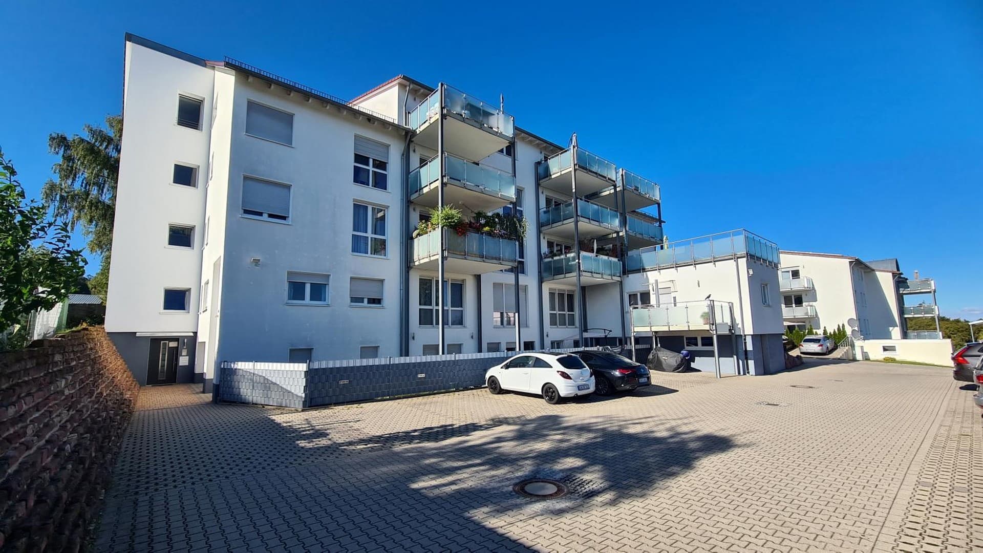 4-Zi Wohnung - Wohnen wie im Urlaub im Privatpark Römerweg