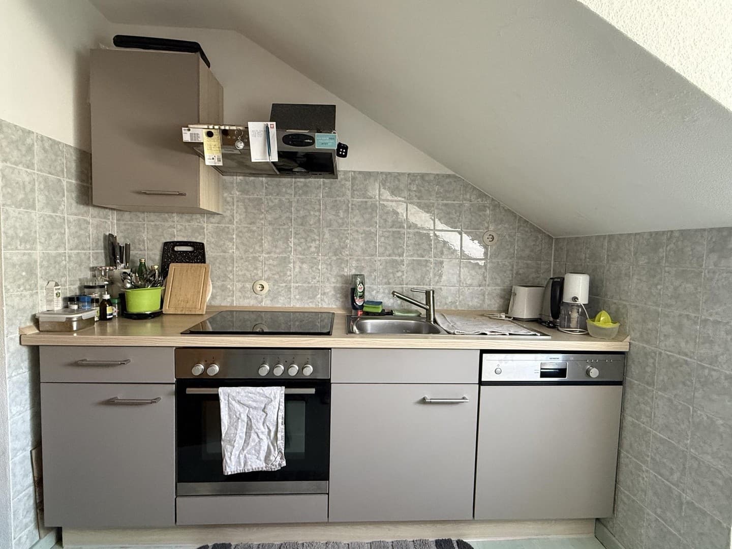 Moderne 2-Zimmer-Dachgeschosswohnung in zentraler Lage von Lohr am Main