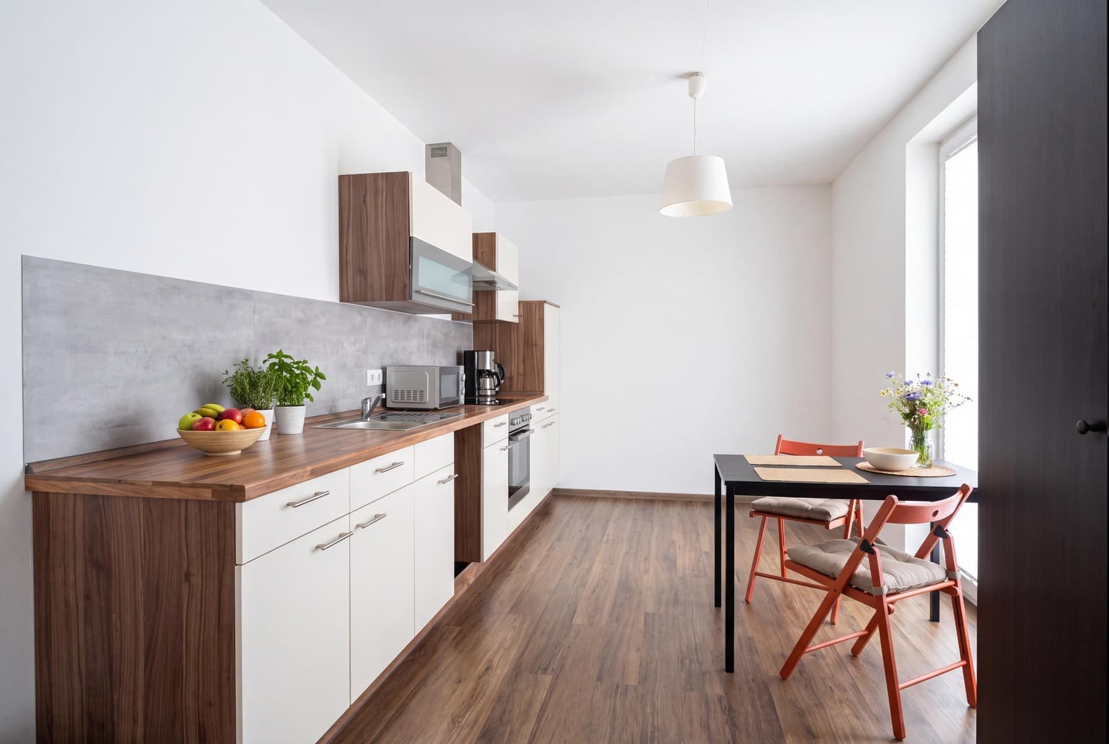 Moderne 3-Zimmer-Wohnung mit Fußbodenheizung und sonniger Terrasse – ca. 110 m², neuwertig