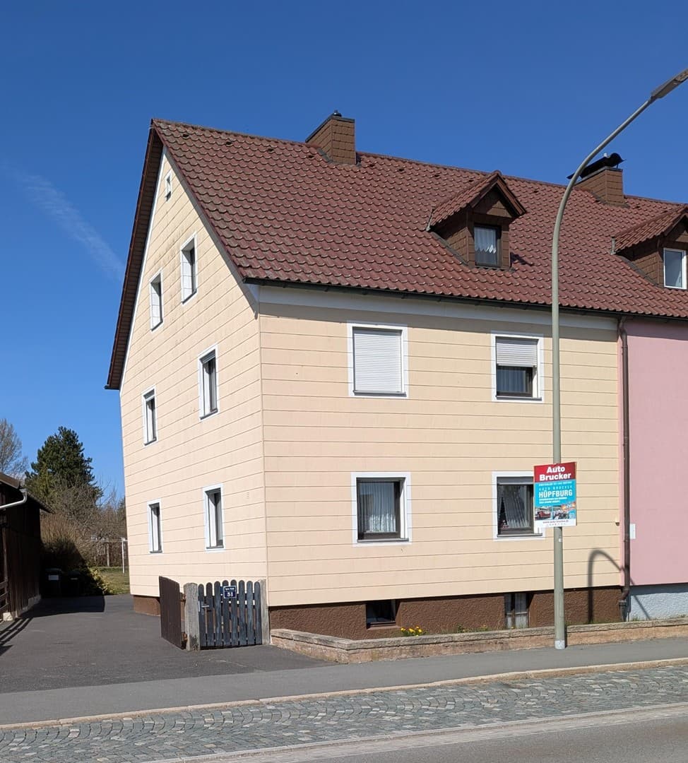 Gepflegte Doppelhaushälfte zu verkaufen in Waldsassen