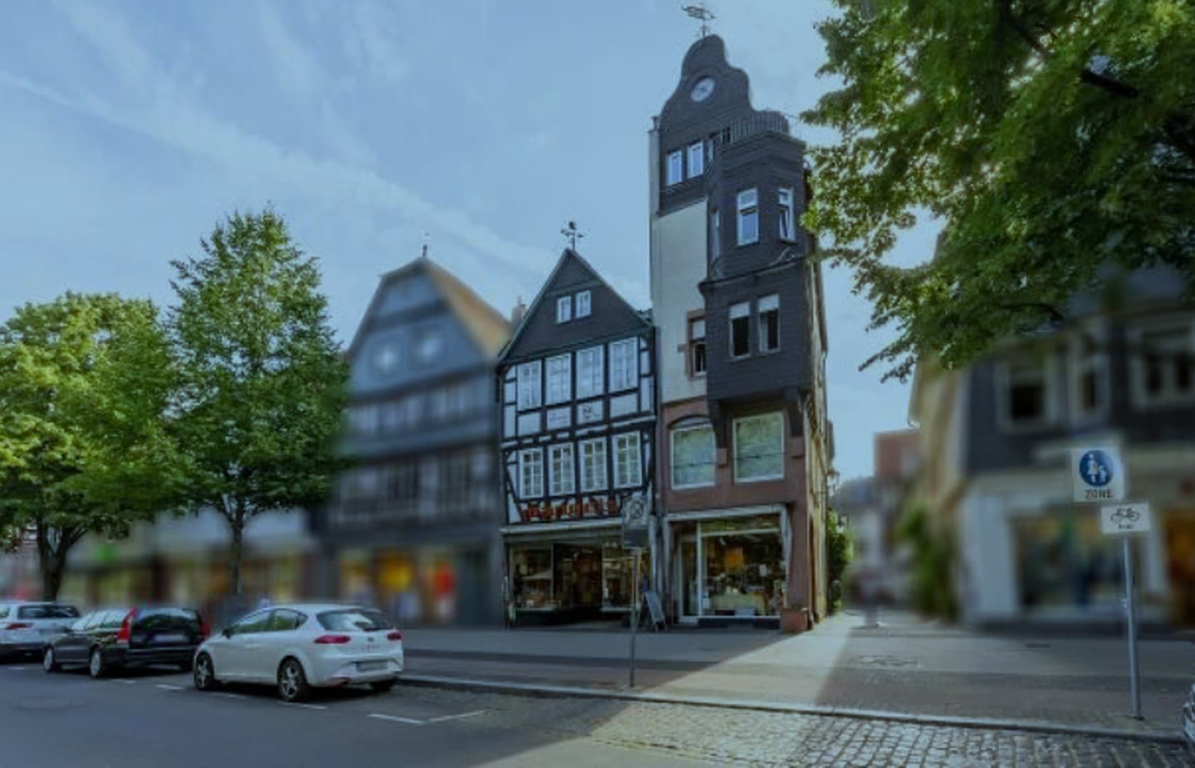 1a-Lage Friedberg: ca. 250-400 m² Ladenfläche mit großer Schaufensterfront in der Kaiserstraße