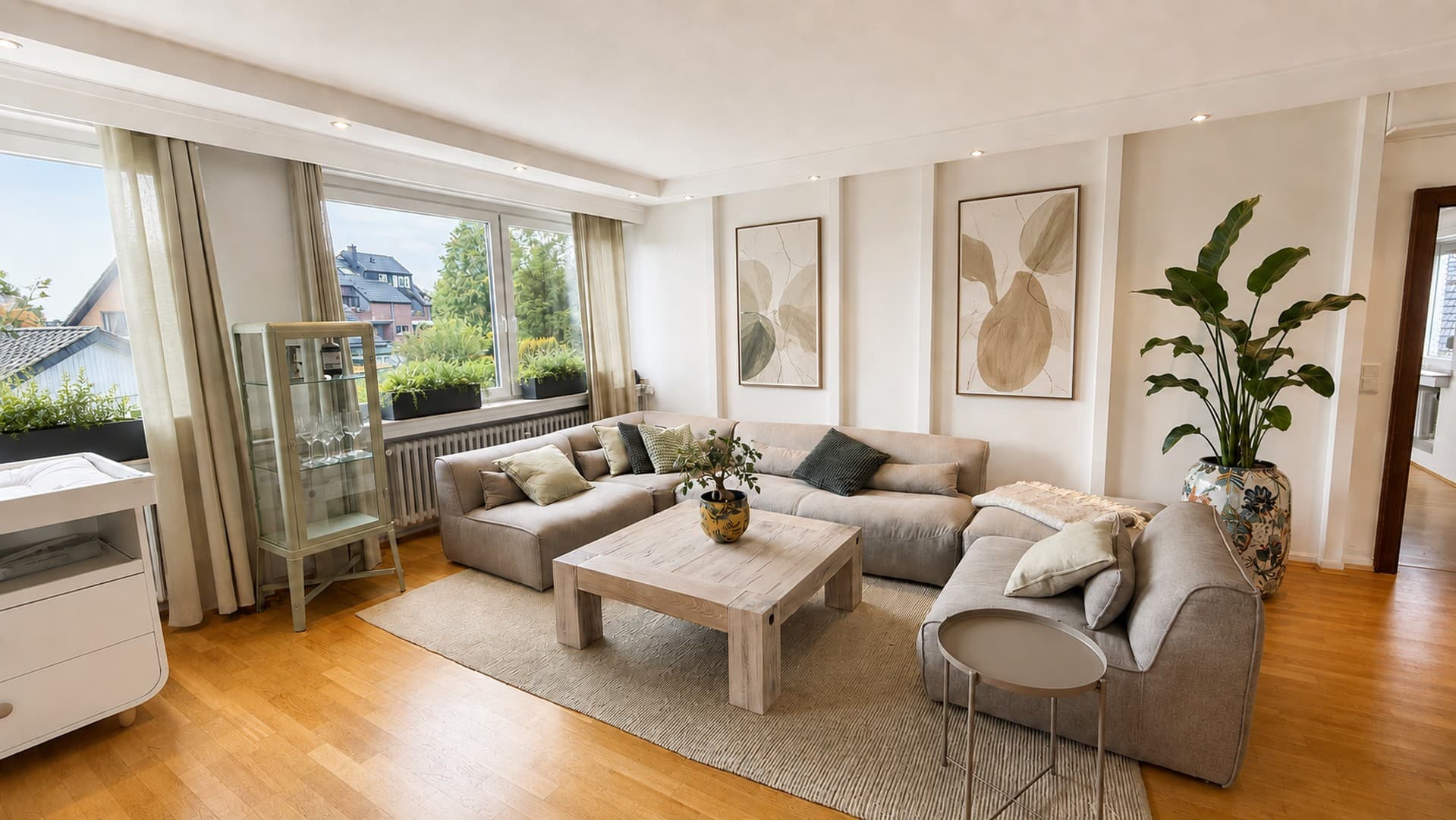 125 m² möblierte 4-Zimmer-Wohnung – All-in, Homeoffice & Stellplätze