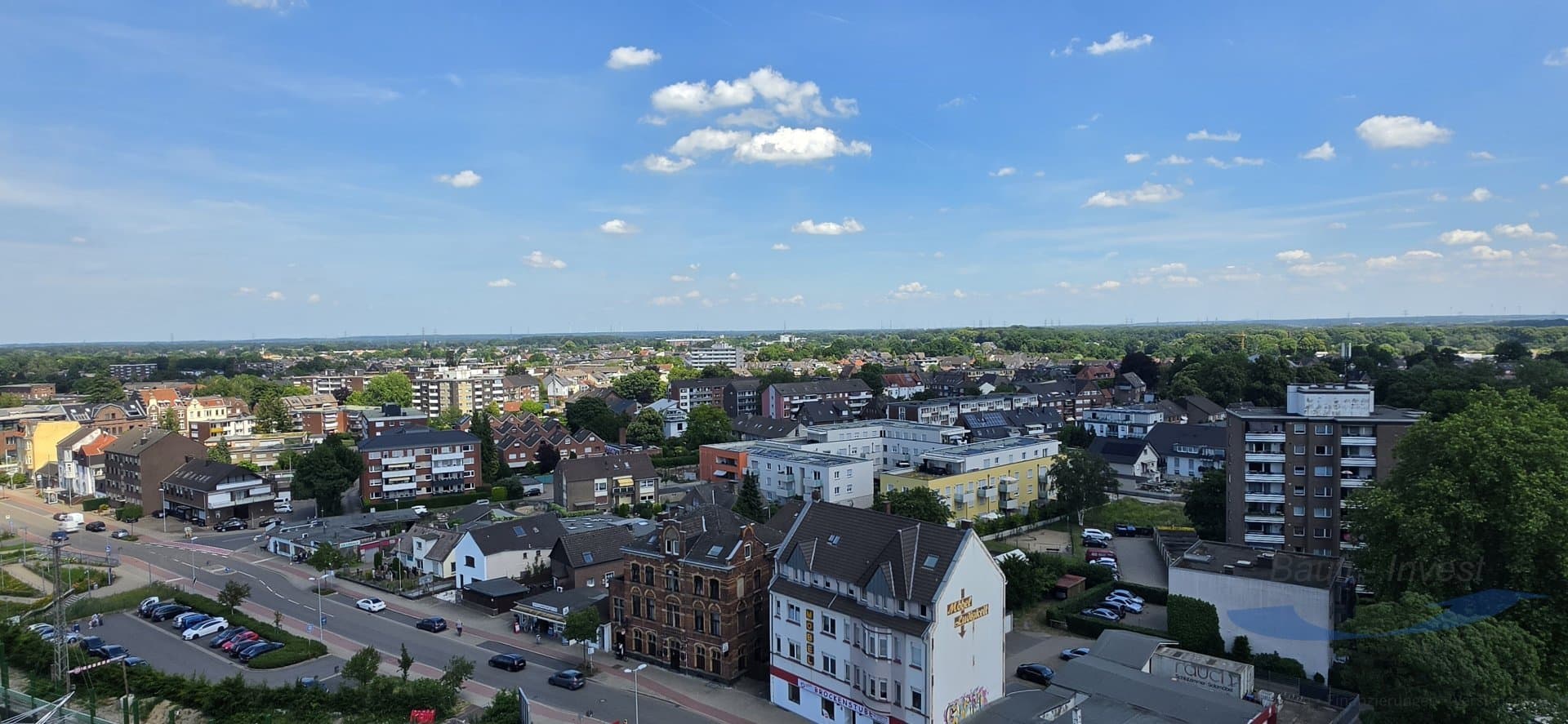 Zentral gelegene 2,5-Zimmer-Wohnung mit toller Weitsicht.