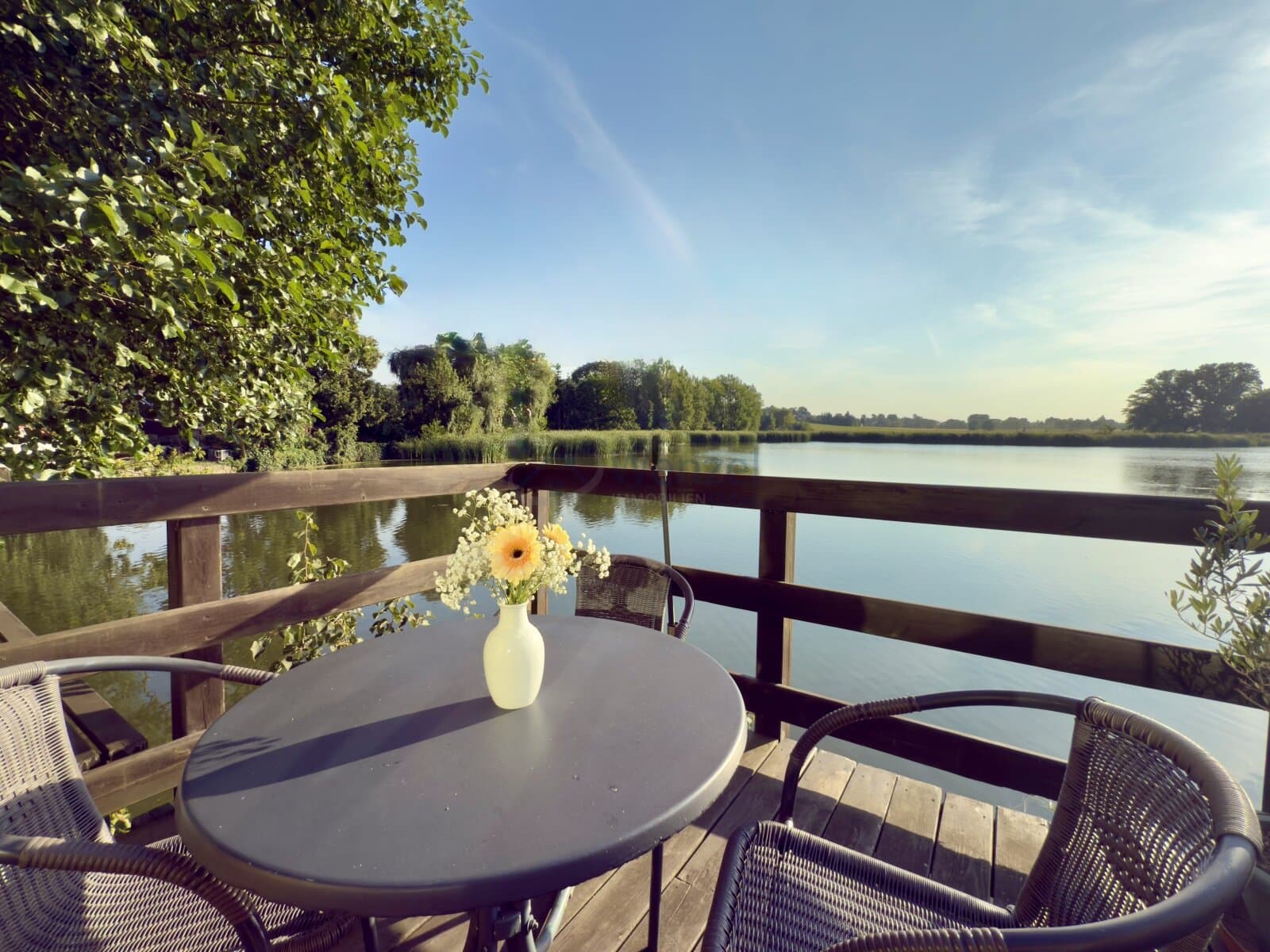 Gastro-Juwel mit Seeblick
