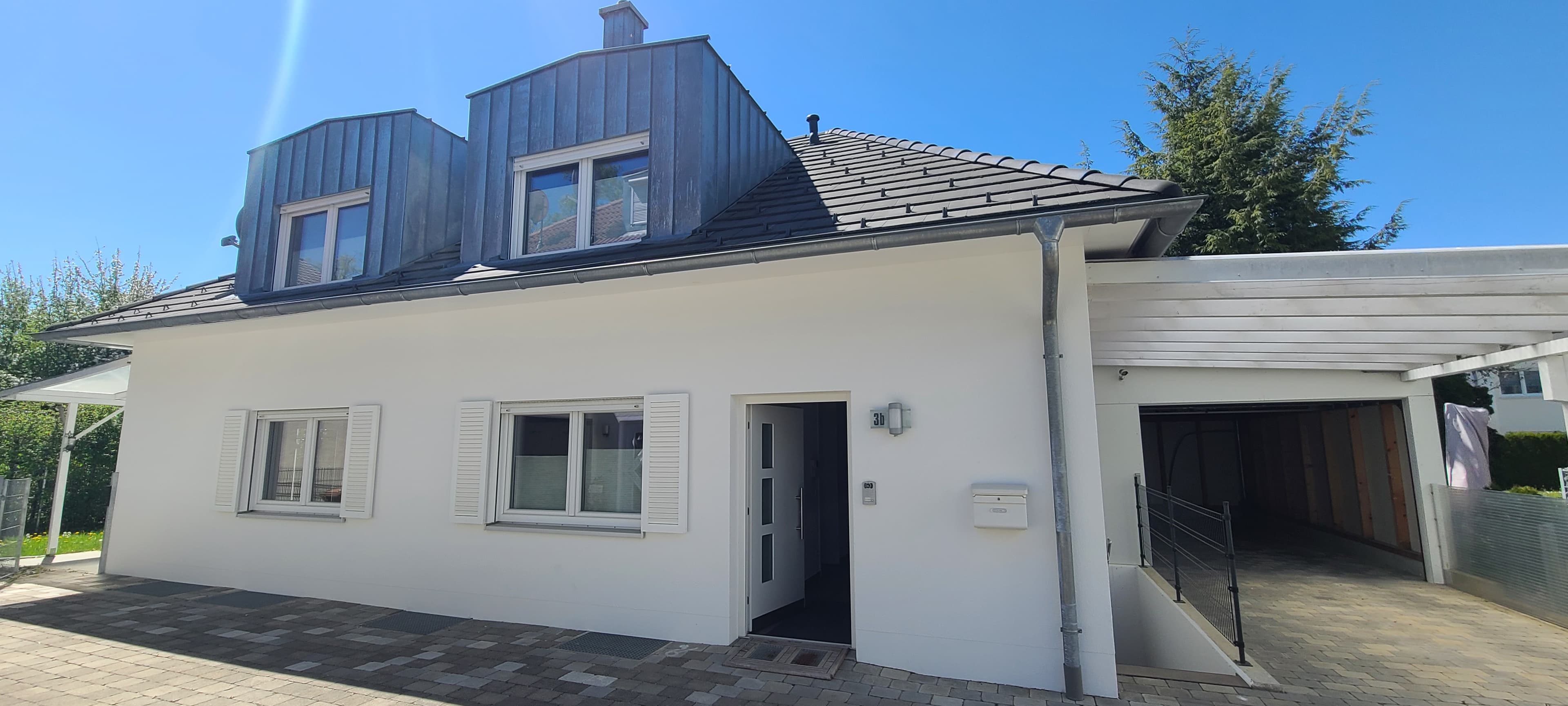 EXKLUSIVES EINFAMILIENHAUS MIT EINLIEGERWOHNUNG UND NACHHALTIGER ENERGIETECHNIK IN RUHIGER LAGE