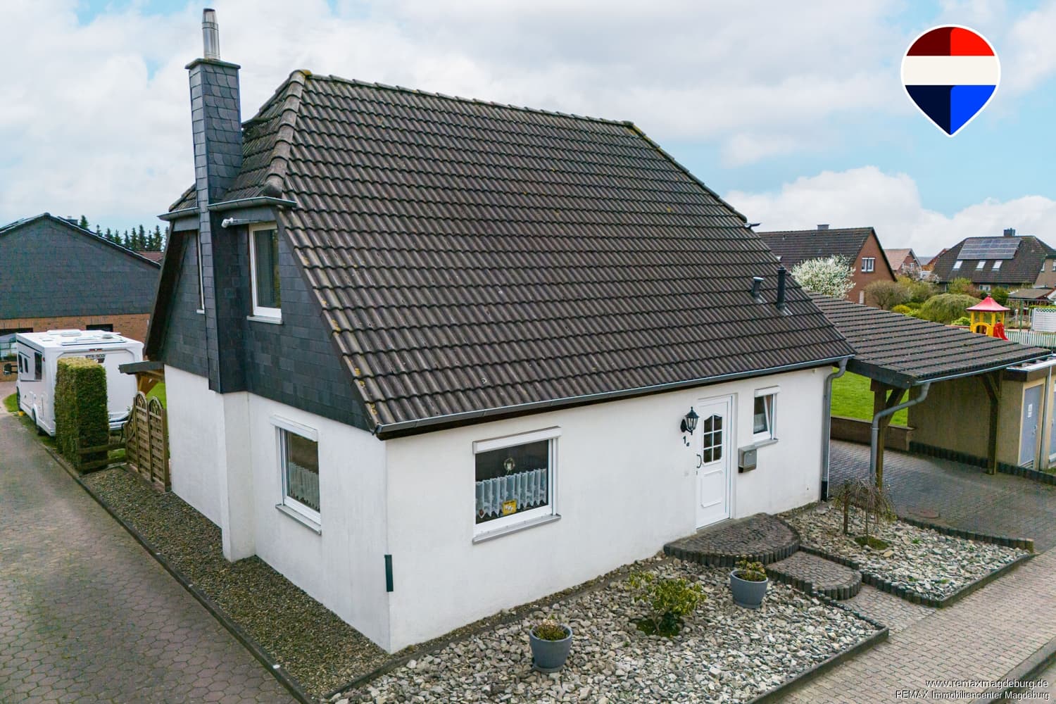 Ein Ort zum Ankommen – gepflegtes Einfamilienhaus mit Kamin, großem Garten und PV Anlage