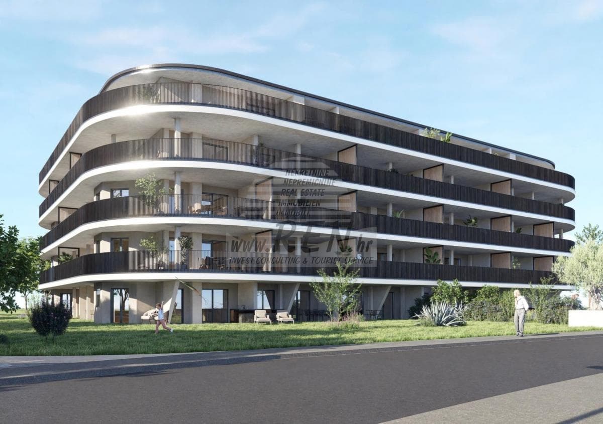 Neubauwohnung mit privatem Garten im Zentrum von Umag