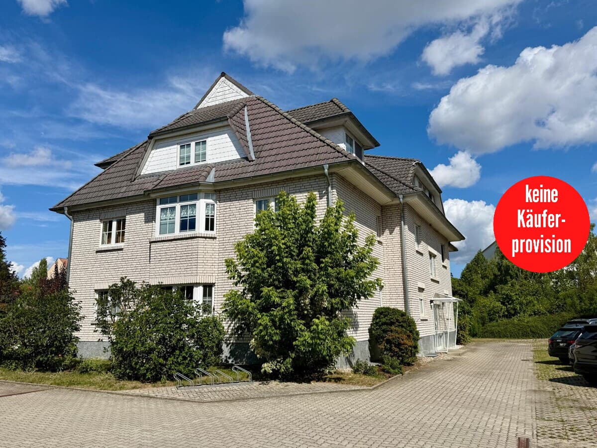 HORN IMMOBILIEN++ Neubrandenburg, helle 3-Raum ETW mit Balkon, Stellplatz und EBK
-vermietet-