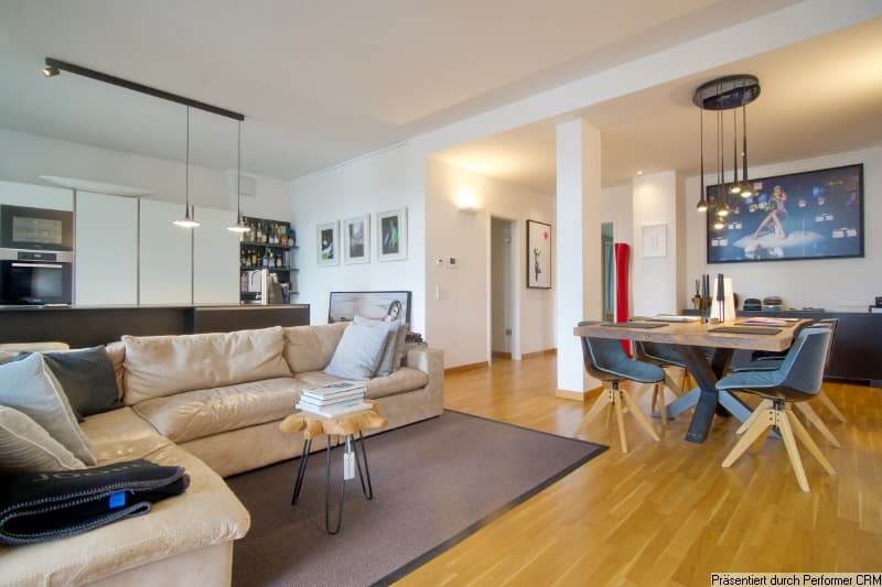 Designer apartment with high quality fittings and furnishings, two balconies and parking space