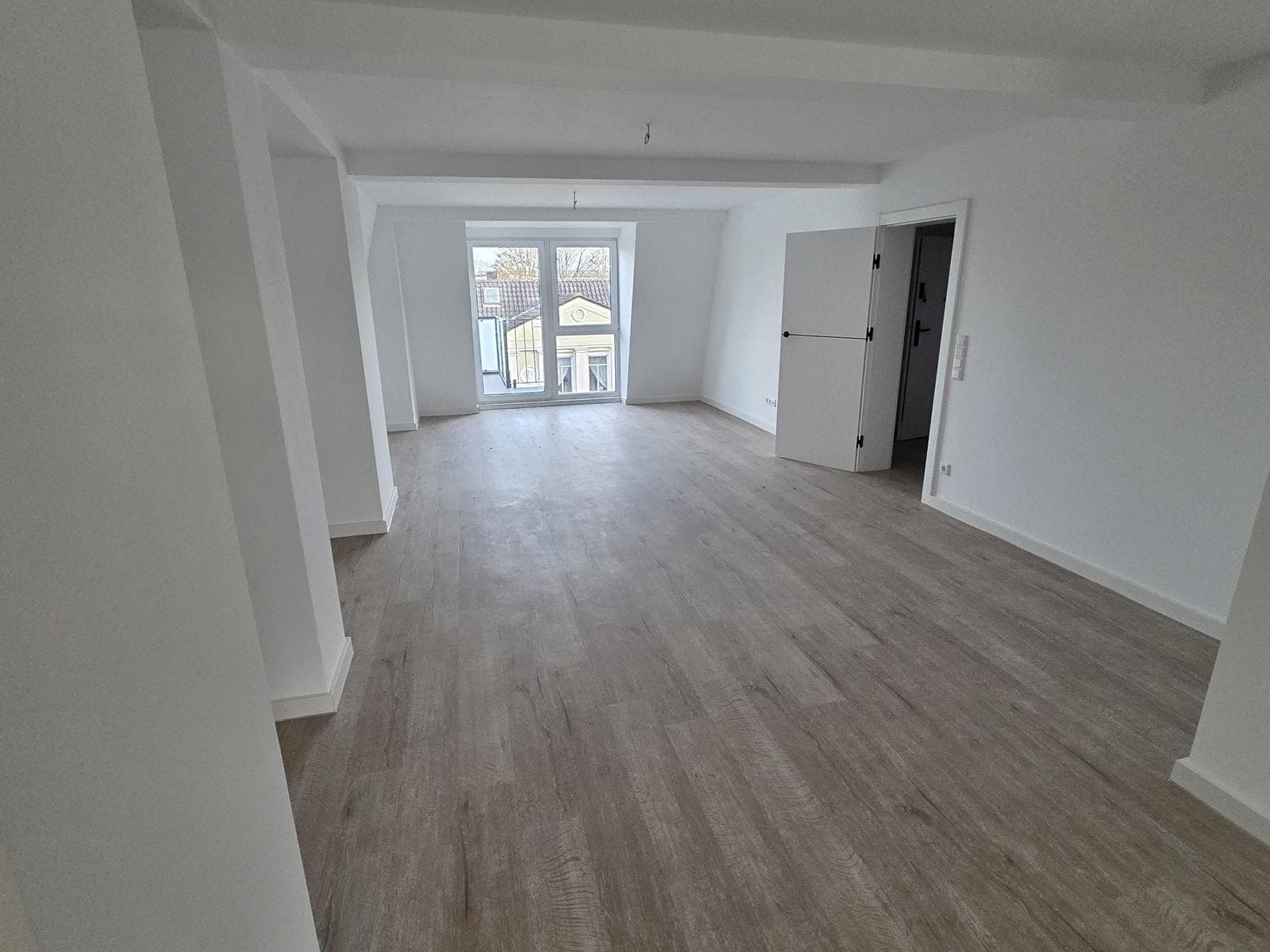 Wohn-Highlight in Moers-Zentrum: 3-Zi.-Maisonette-Wohnung im Dachgeschoss