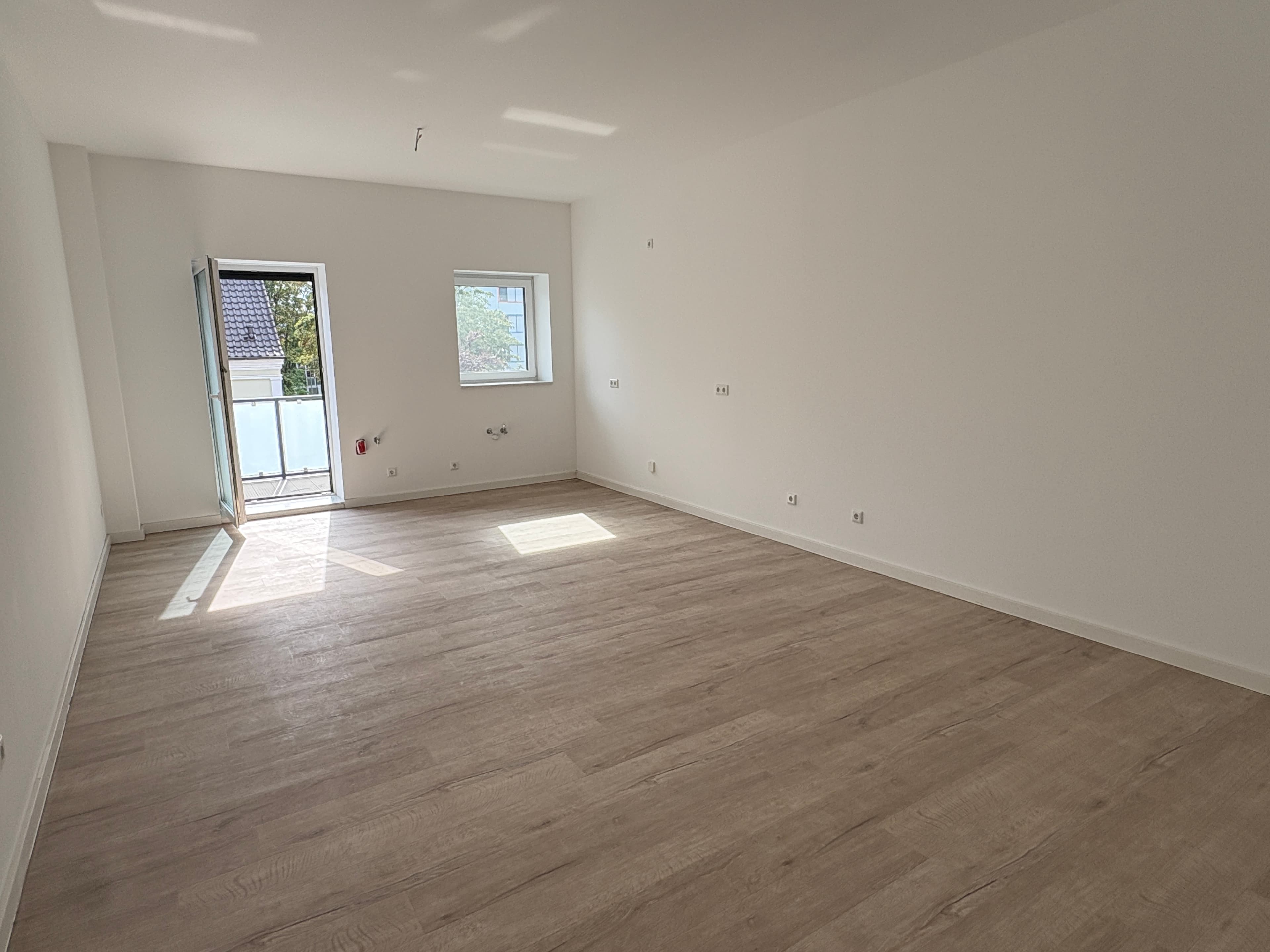Erstbezug nach Kernsanierung: 3-Zimmer-Wohnung in Moers-Zentrum