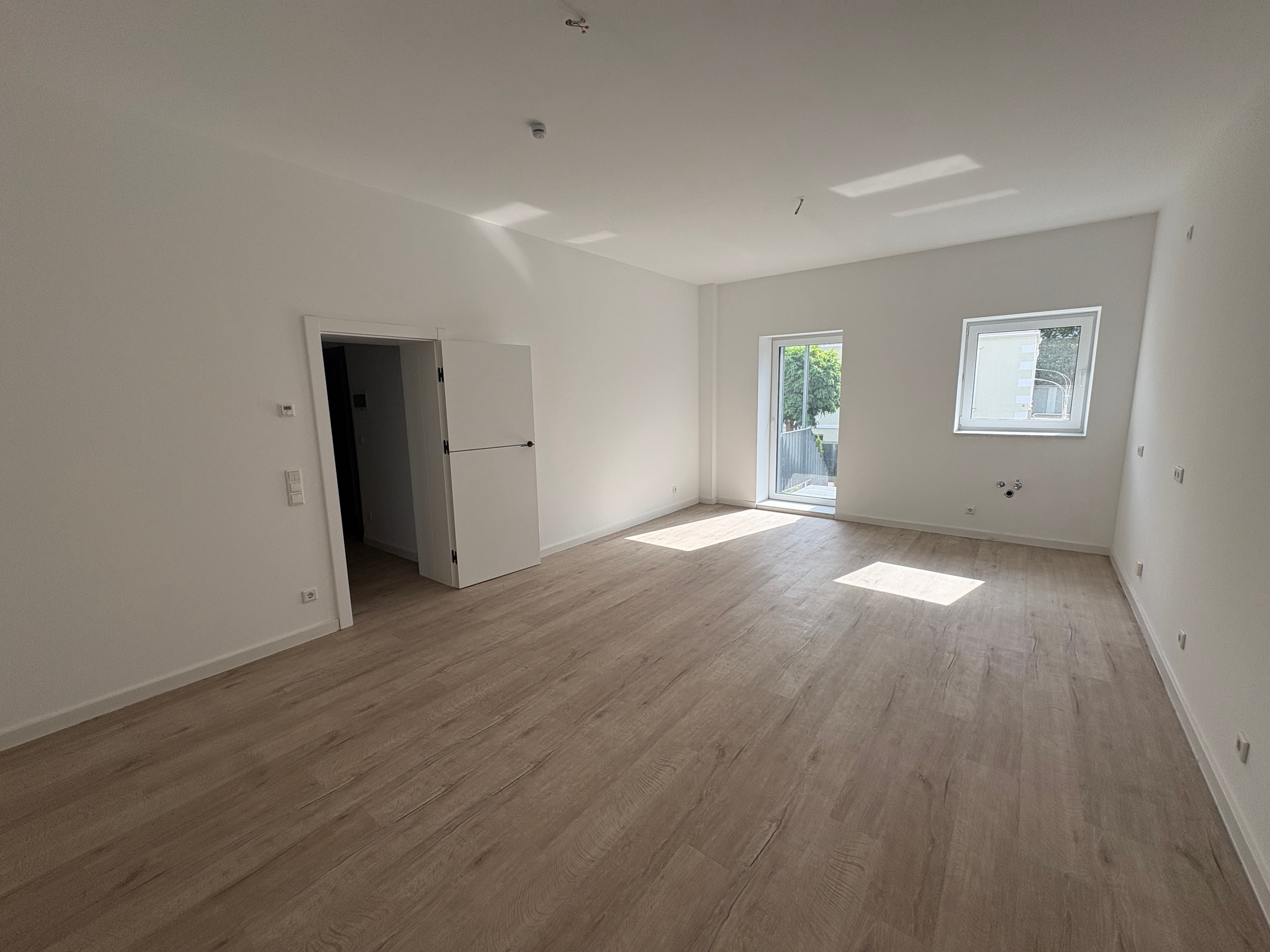 Modern, großzügig und im Erdgeschoss: 4-Zimmer-Maisonette-Wohnung im Herzen von Moers