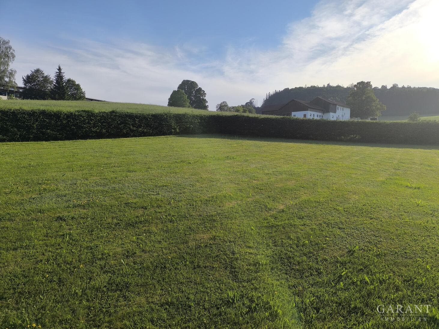 Sonniges großes Baugrundstück im Dreiländereck an ruhiger Lage mit ca. 1.539 qm