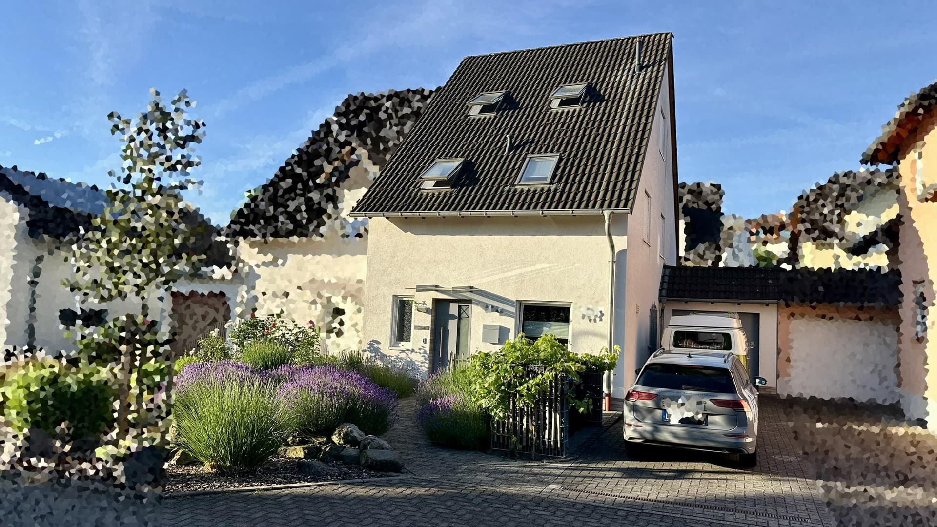 Modernisierte Doppelhaushälfte mit Wintergarten, Garage, Werkstatt und Traumgarten!