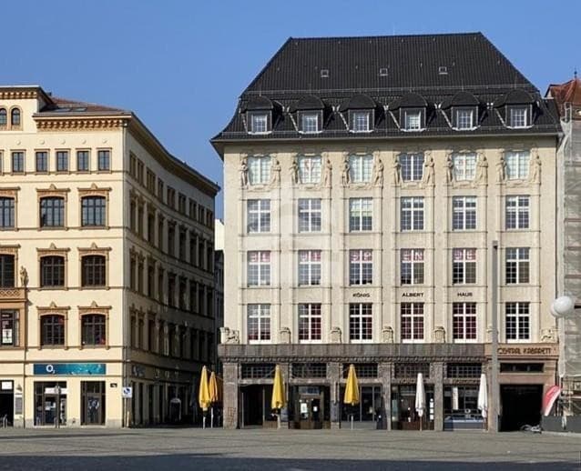 BUERO.flächen direkt am Markt - neu saniert - bis 960 m² mit Blick auf das Rathaus
