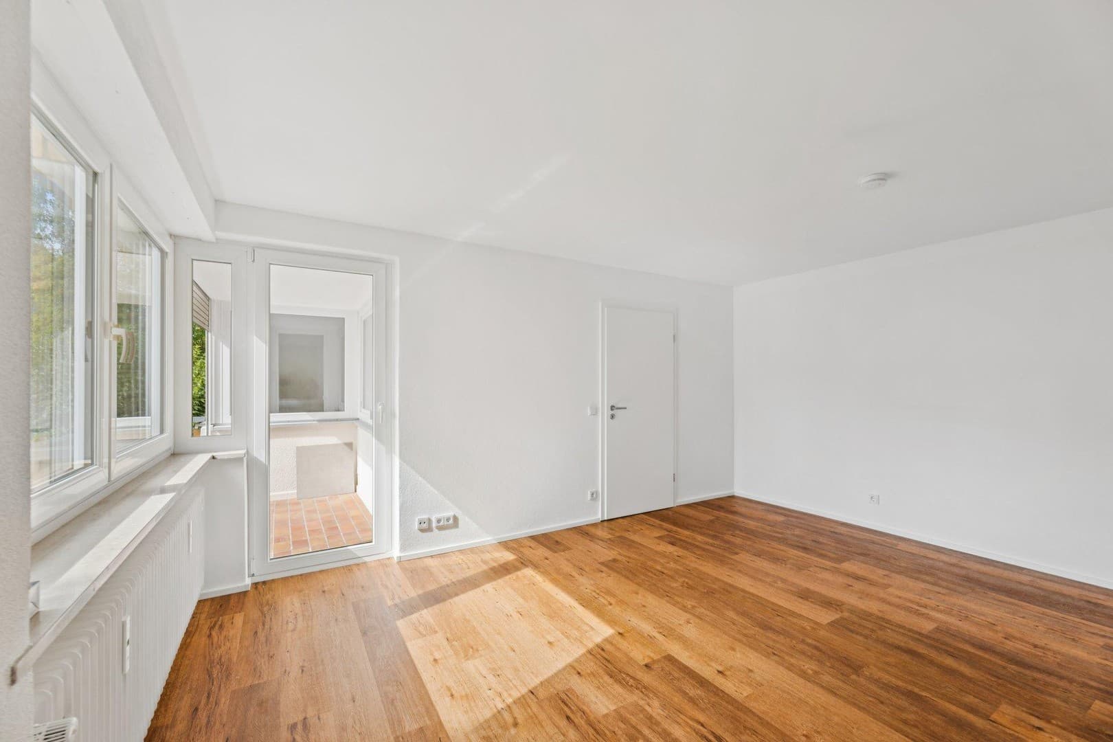 ERSTBEZUG: Erdgeschoss Wohnung 3,5 Zimmer in der Dreifaltigkeit