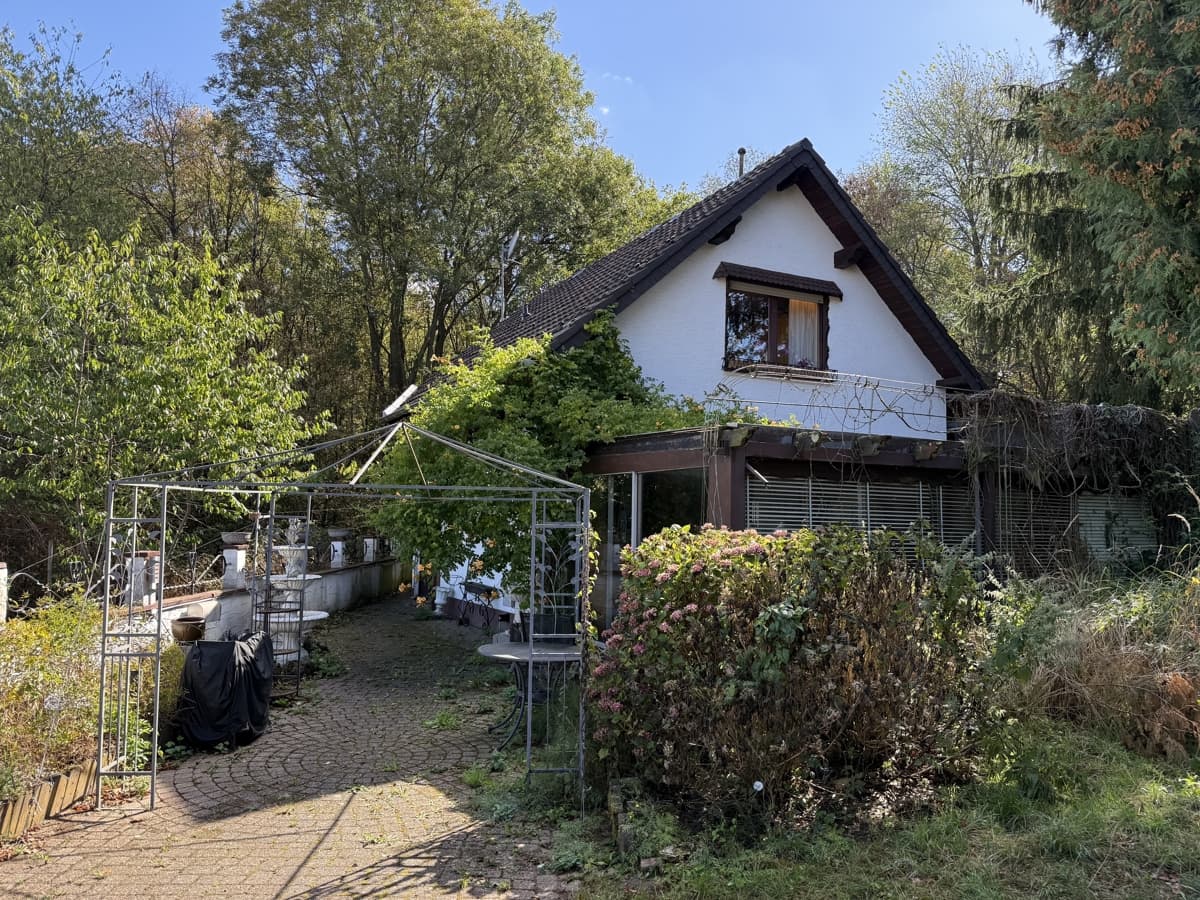 TROISDORF KRIEGSDORF freist. Einfam. Haus mit ca. 110 m² Wfl., Wintergarten, Garage, 659 m² GrSt.