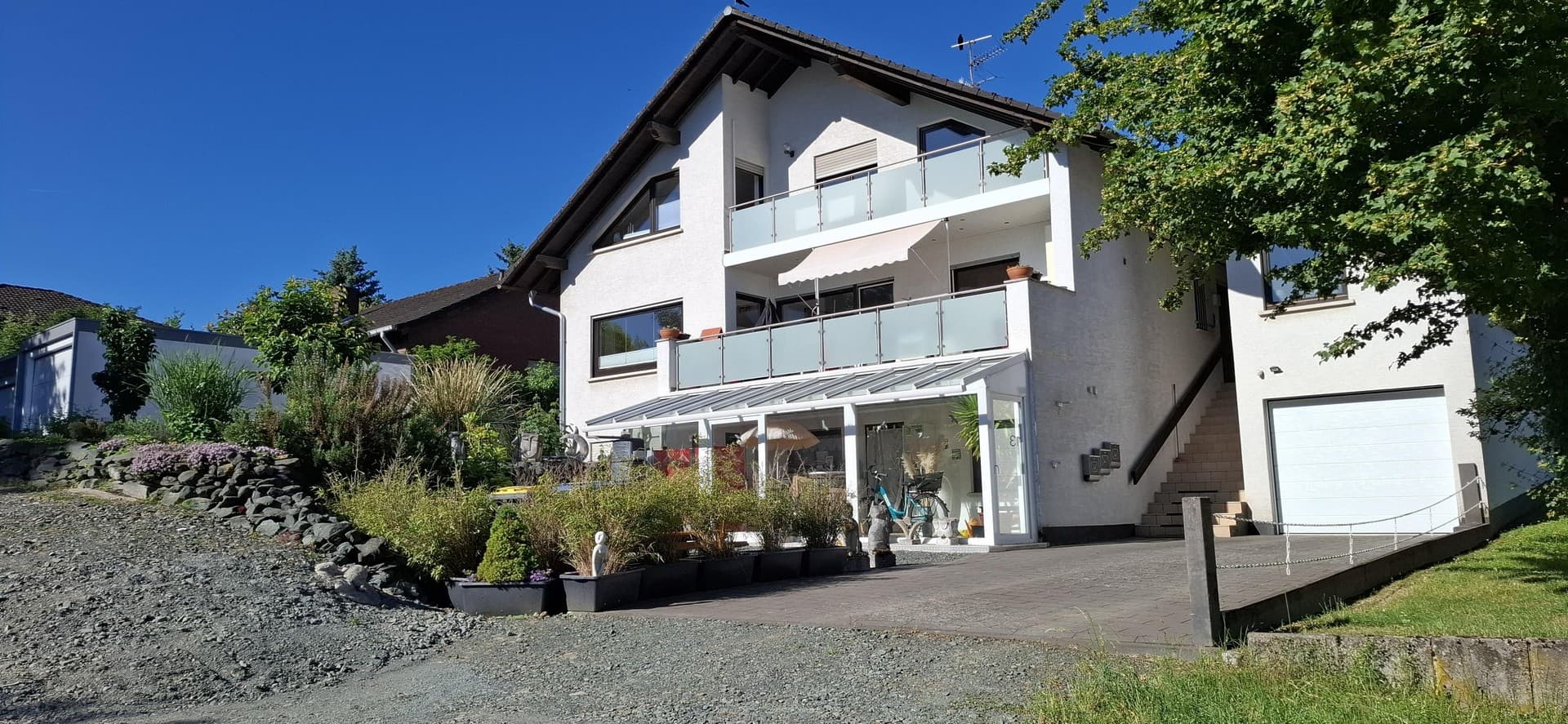 Zweifamilienhaus plus Appartement - Provisionsfrei