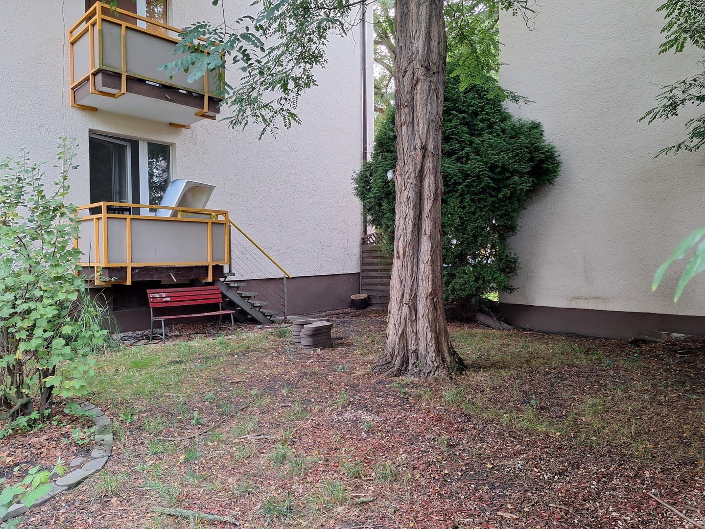 Modernisierte Wohnung mit 2,5 Zimmern, Balkon und eigenem Garten (Unterstr. 72)