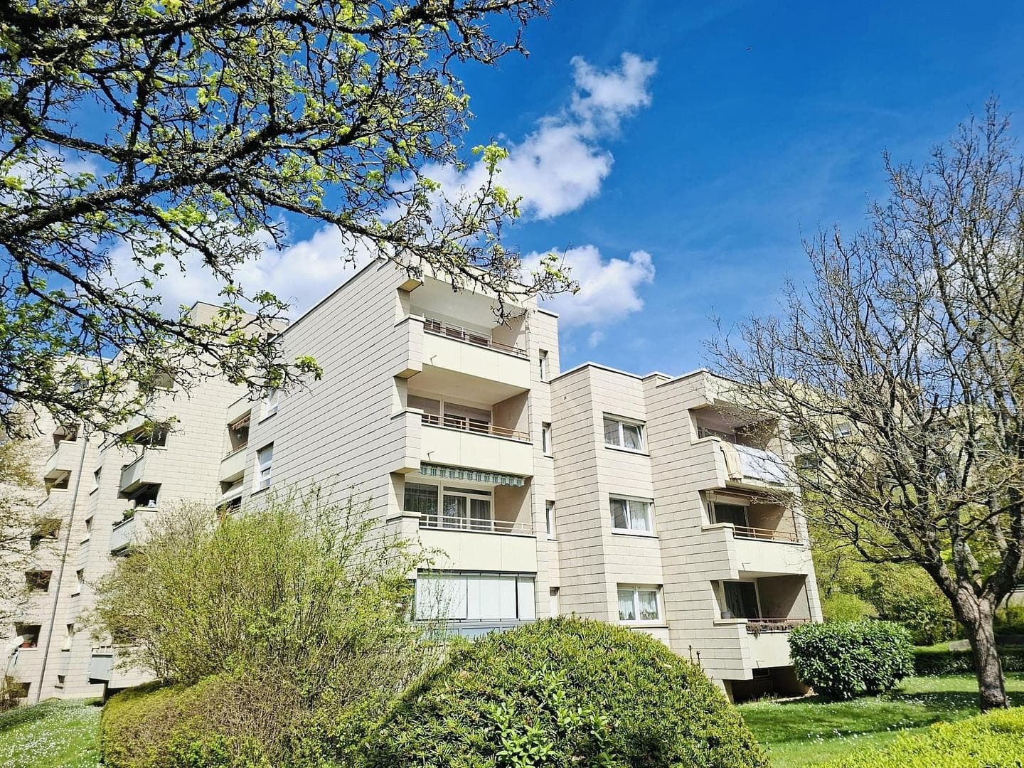 56,47m² Wohnung mit 2 Zimmer und Schome #Balkon, #EBK,