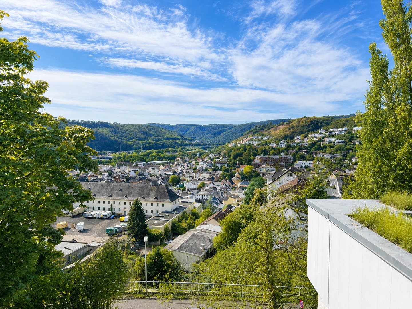 Außergewöhnlich großzügige 2-Zimmer-Wohnung – 119 m², Dachterrasse & Weitblick