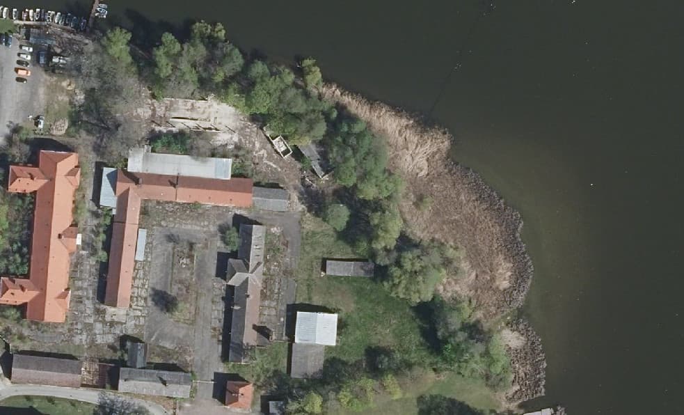 Seegrundstück mit DDR-Fabrik - 2 ha, jetzt mit neuem B-Plan - Potenzialanalyse vorhanden
