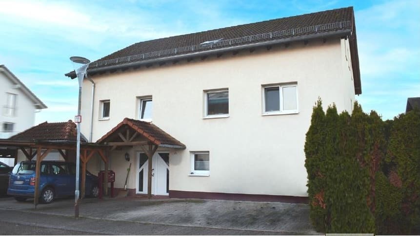 Dreifamilienhaus mit Rendite, PV-Anlage und Eigennutzer-Potenzial