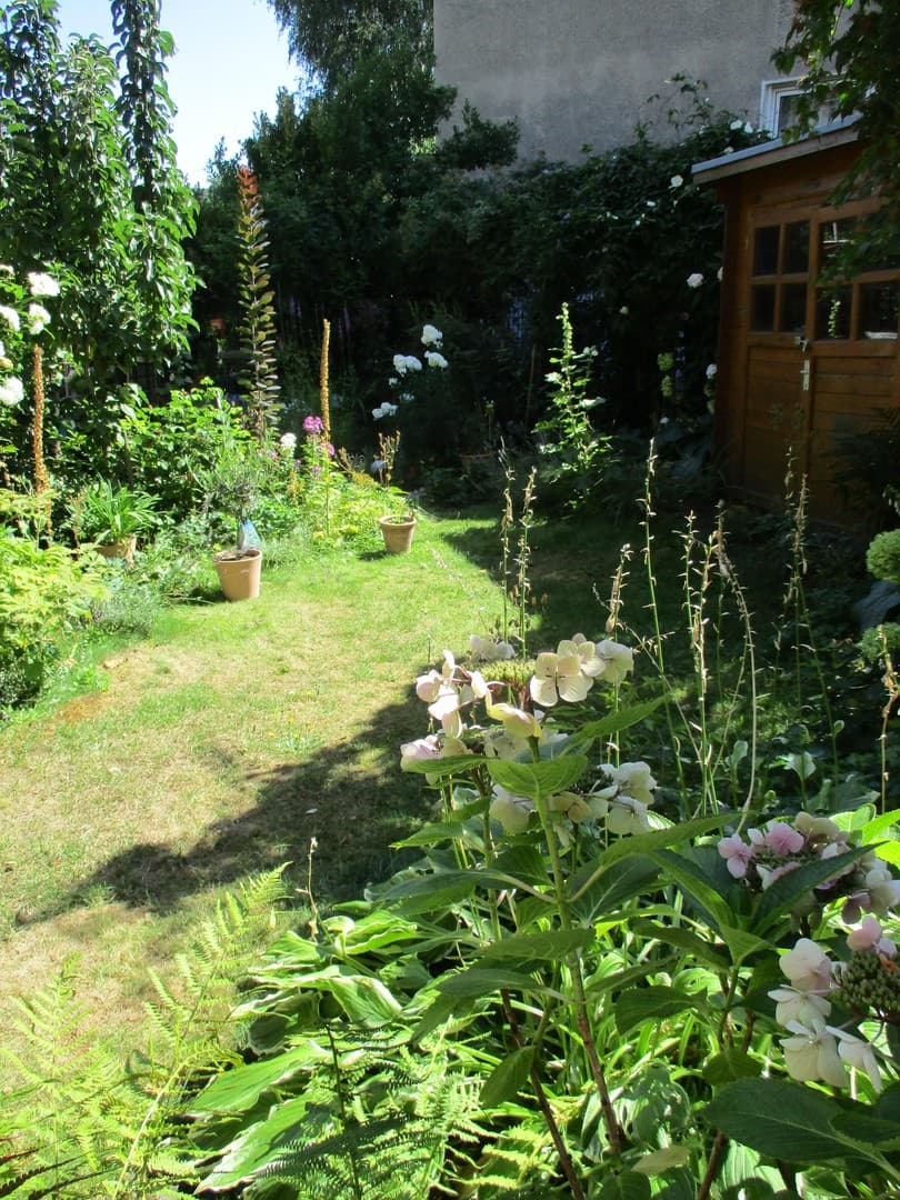 Charmante Altbauwohnung mit Garten im Herzen der Stadt
