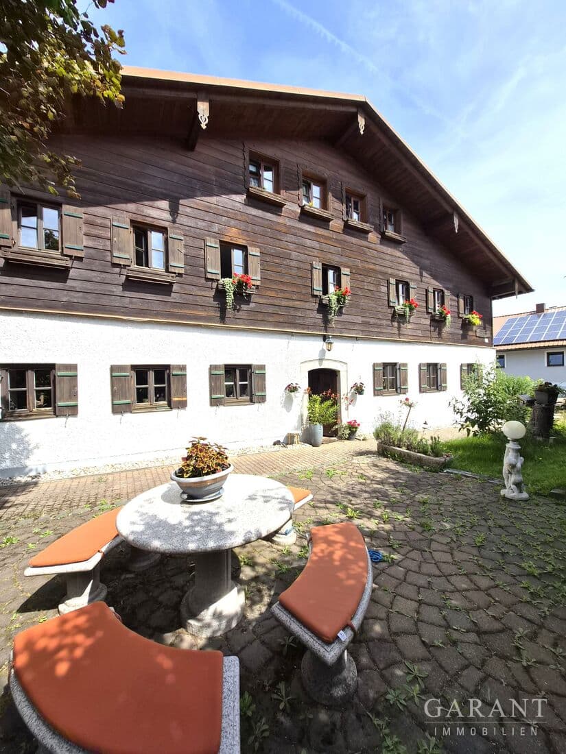 Großes Potential im Bayrischen Wald: Top-Gewerbeobjekt mit Biergarten für nur 590.000,- ?!