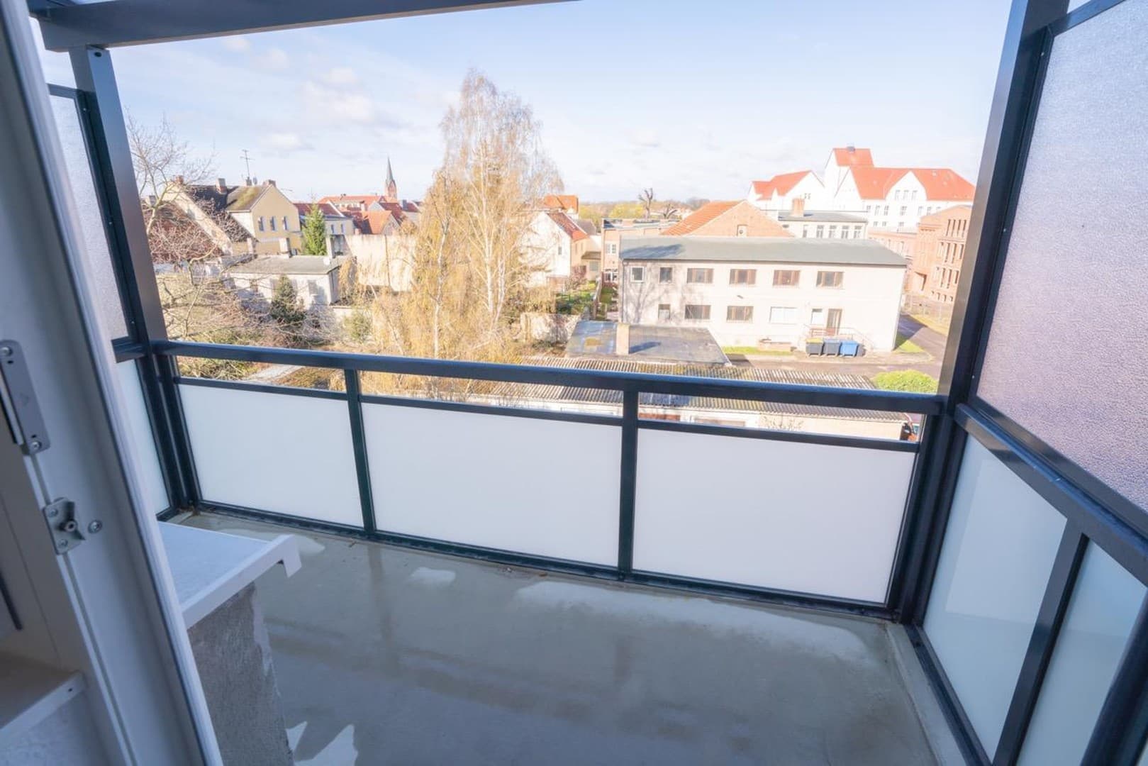 4 Raum Wohnung mit Balkon und Stellplatz in Burg
