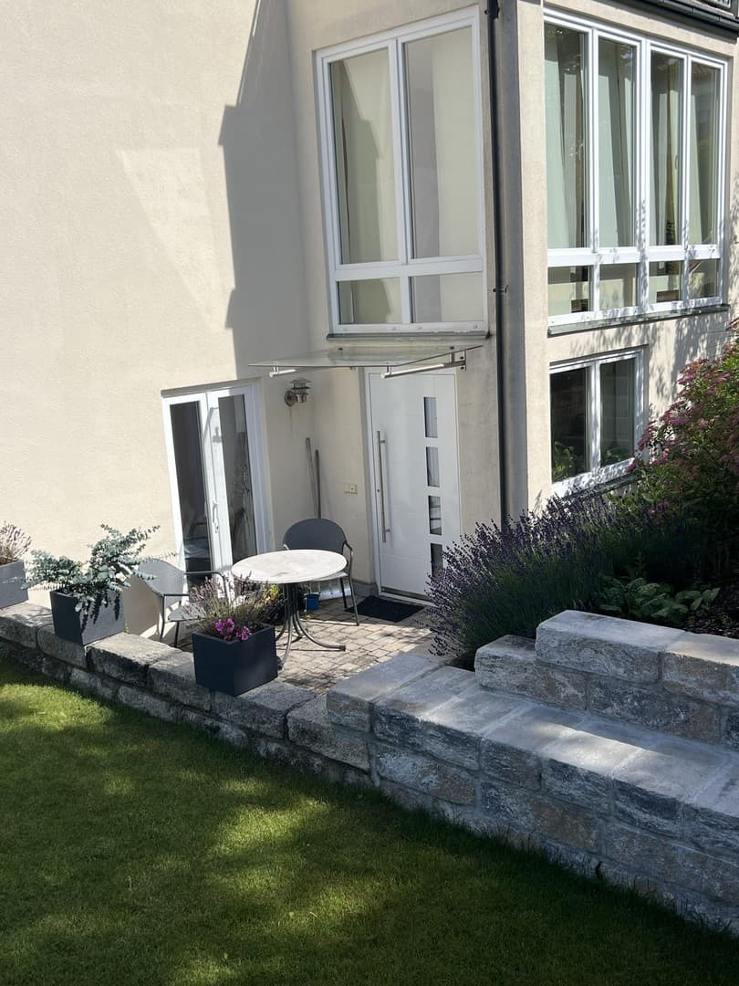 Gemütliche Einliegerwohnung mit Terrasse und EBK