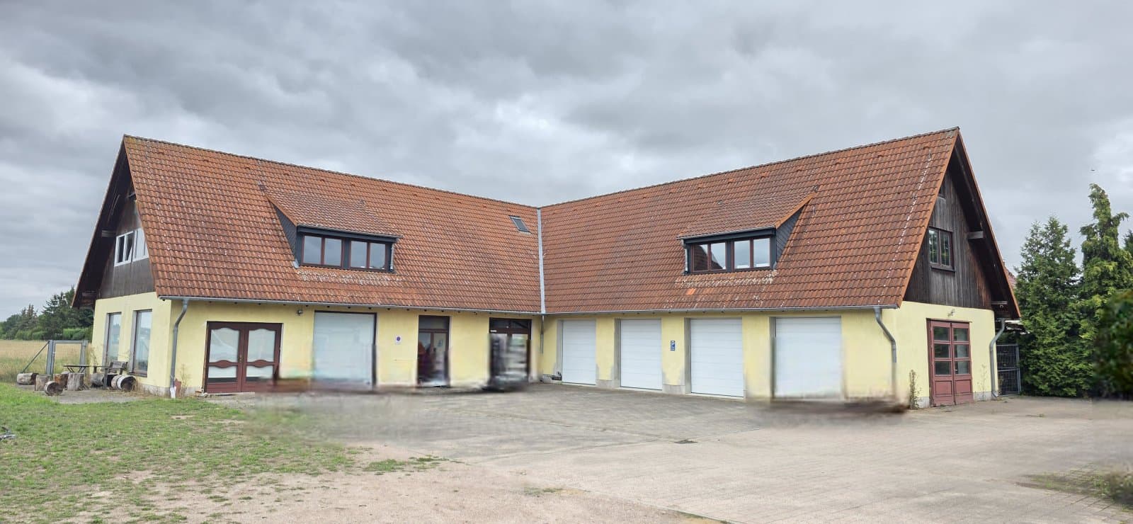 Werkstatt, Büro, Showroom & Wohnung - perfekt angebunden an Dessau und die A9