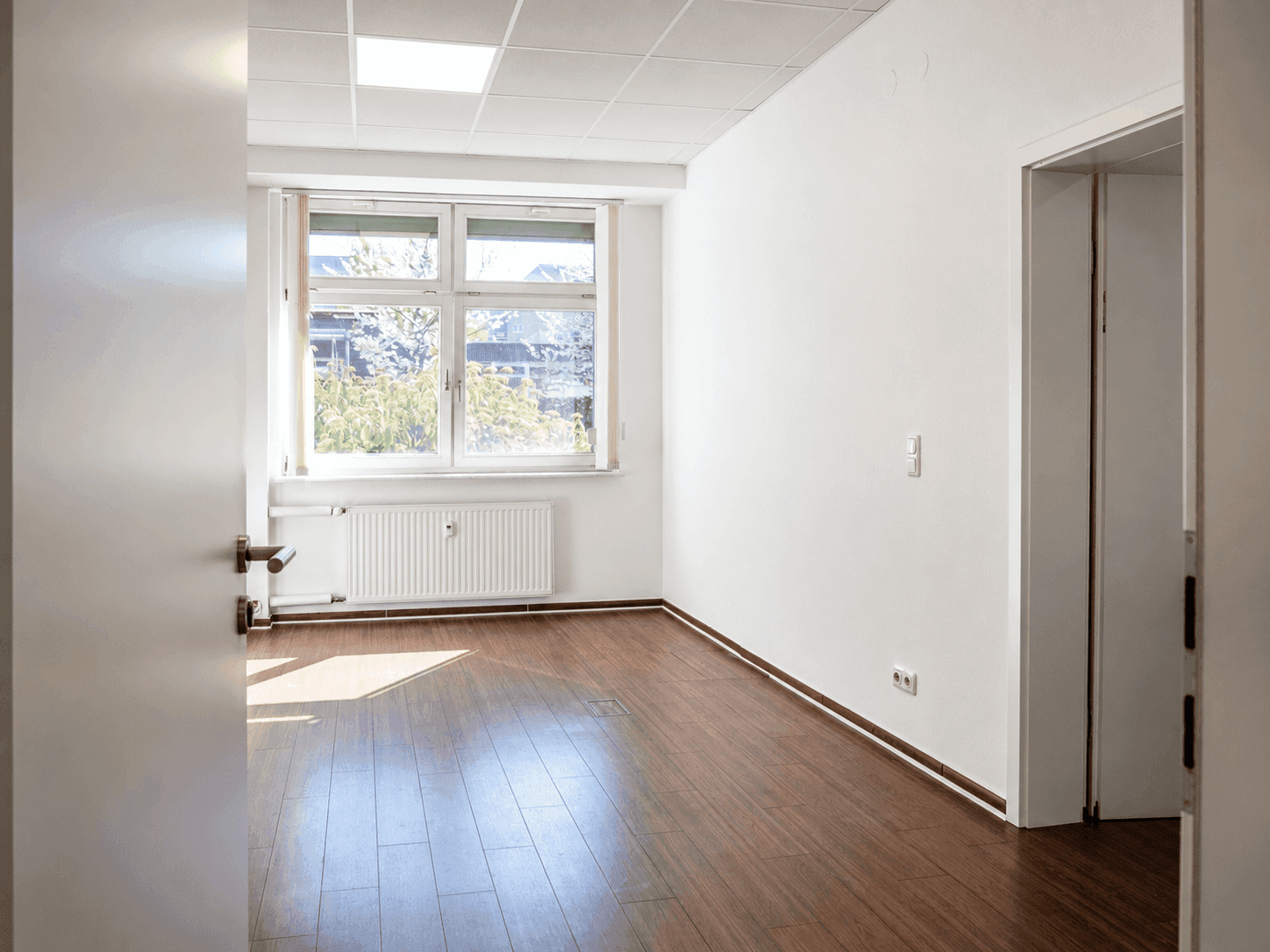 145m² Praxis nach Ihrem Wunsch saniert!