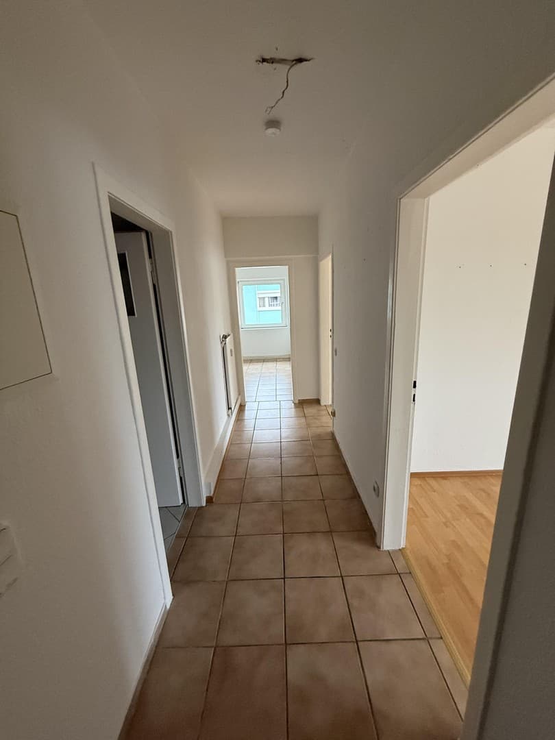 Gut geschnittene 2 Zimmerwohnung KDB