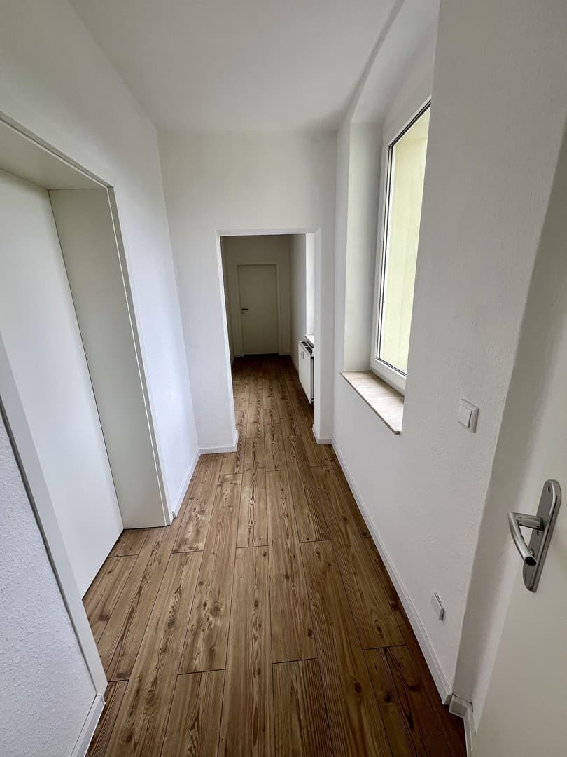 Erstbezug nach vollständiger Sanierung: attraktive 2-Raumwohnung mit EBK in Dessau
