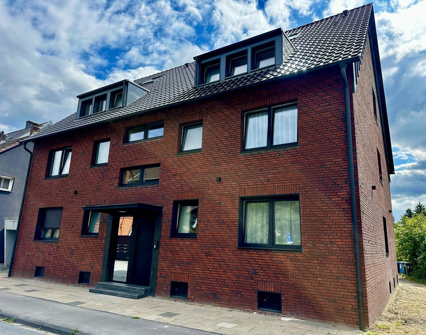 Hochwertige Wohnung 55qm Neubaustandart Erstbezug Kernsaniert KÜCHE FBH
