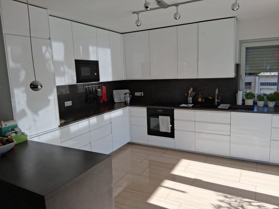 Provisionsfrei* Wunderschöne helle moderne 3 ZKB Wohnung in Oberlahnstein zu verkaufen