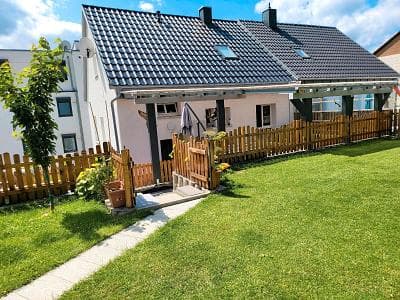 FAMILIENTRAUM MODERN UND ENERGIEEFFIZIENT SANIERT