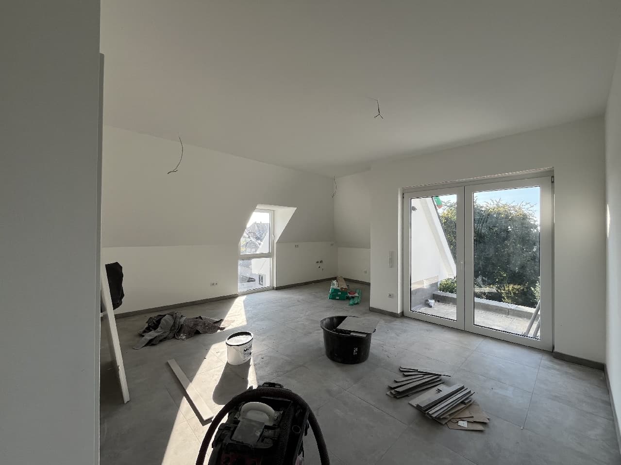 Großzügige 3-Zimmer-Wohnung im DG im KFW 40 QNG Standard