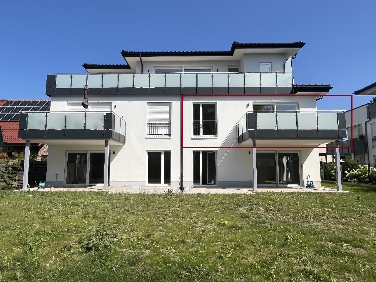 KFW 40: Großzügige Obergeschosswohnung mit Balkon als Erstbezug