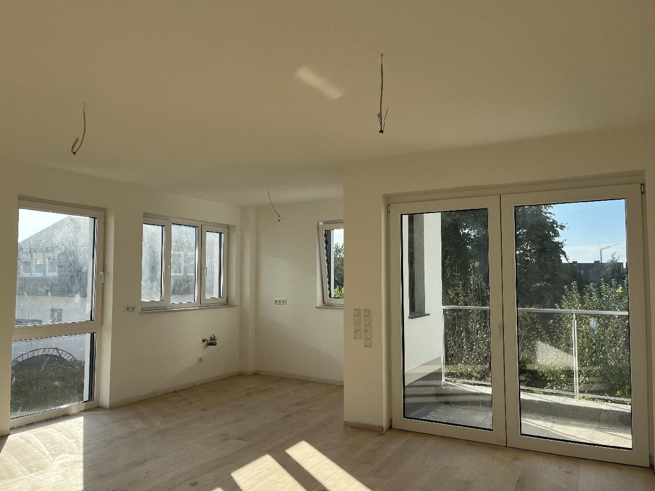 Erstbezug: 3-Zimmer-Wohnung im Obergeschoss mit Balkon