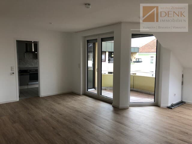 2018 modernisiert! Mit Loggia und TG.-Stellplatz in bester Lage