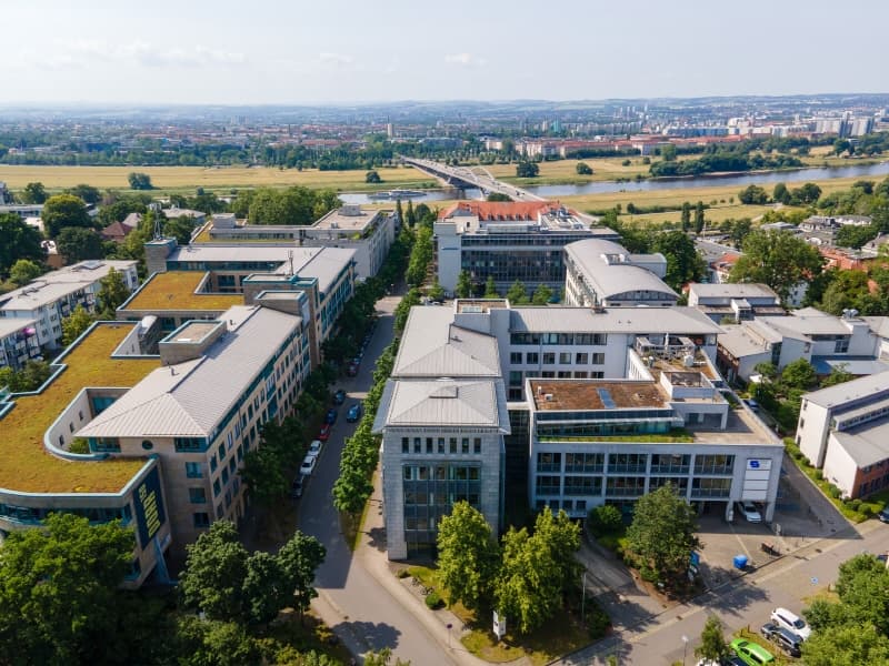 Repräsentative Bürofläche mit hochwertiger Ausstattung!