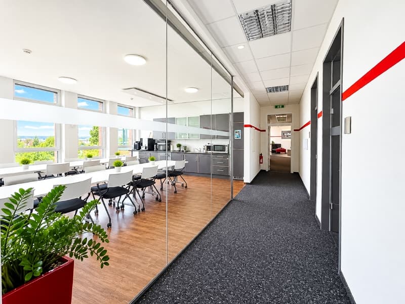 Repräsentatives Büro mit flexibler Raumaufteilung!