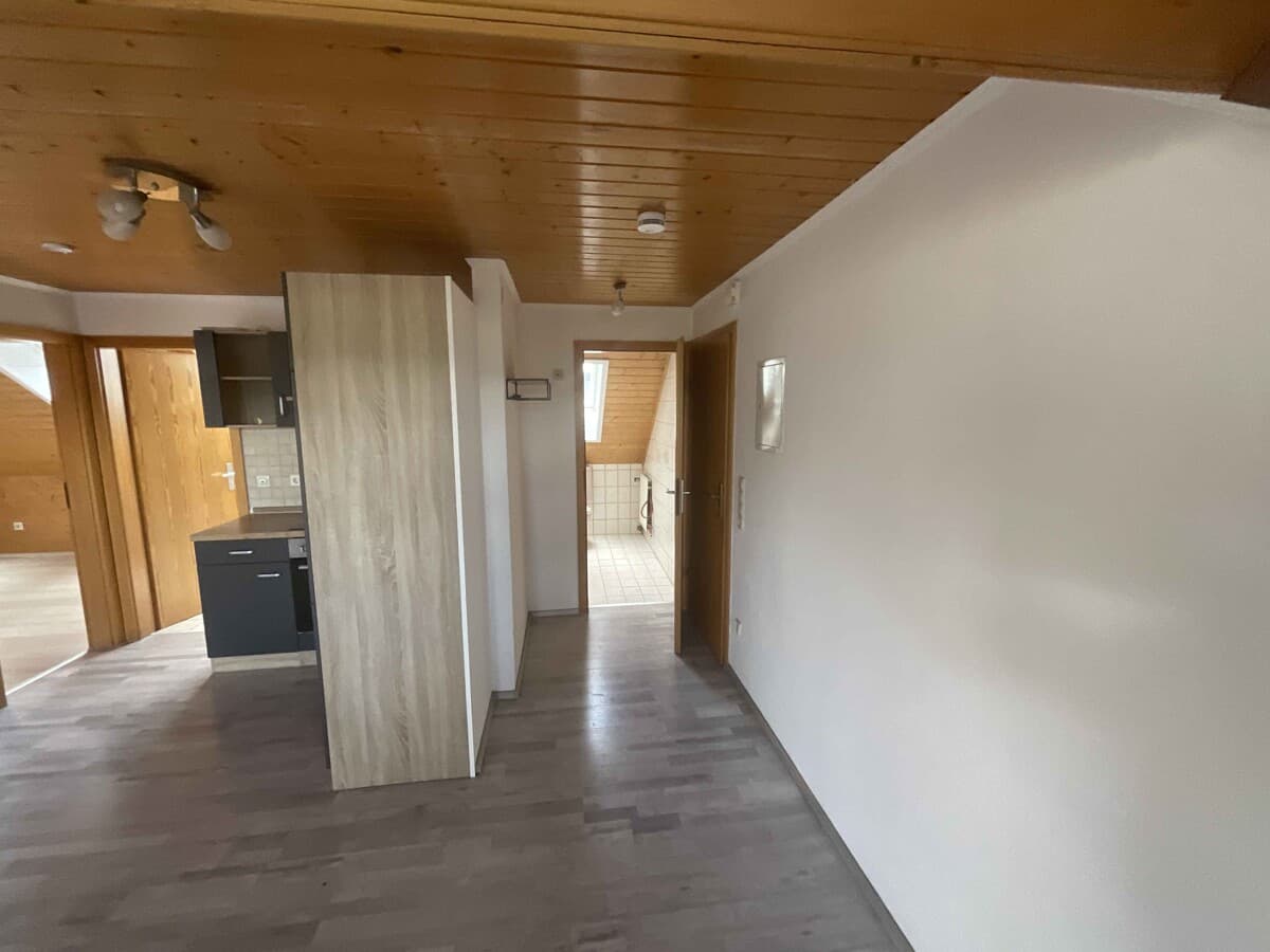 Gepflegte Dachgeschoss-Wohnung