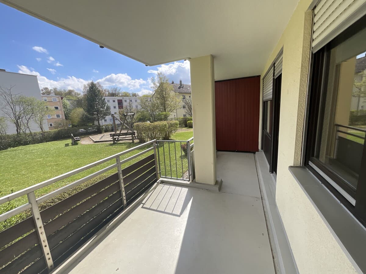 Bezugsfreie Wohnung mit Garage