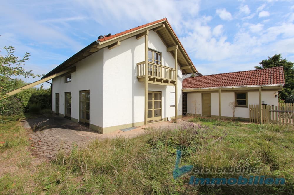 Einfamilienhaus mit Garage in Top-Siedlungslage von Plattling