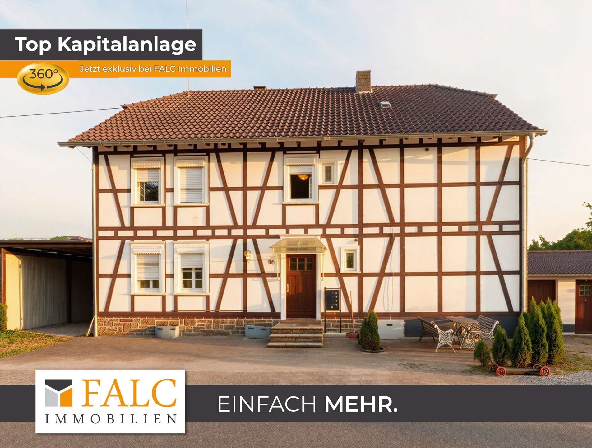 Charaktervolles Mehrparteienhaus mit großem Grundstück & 2 Garagen