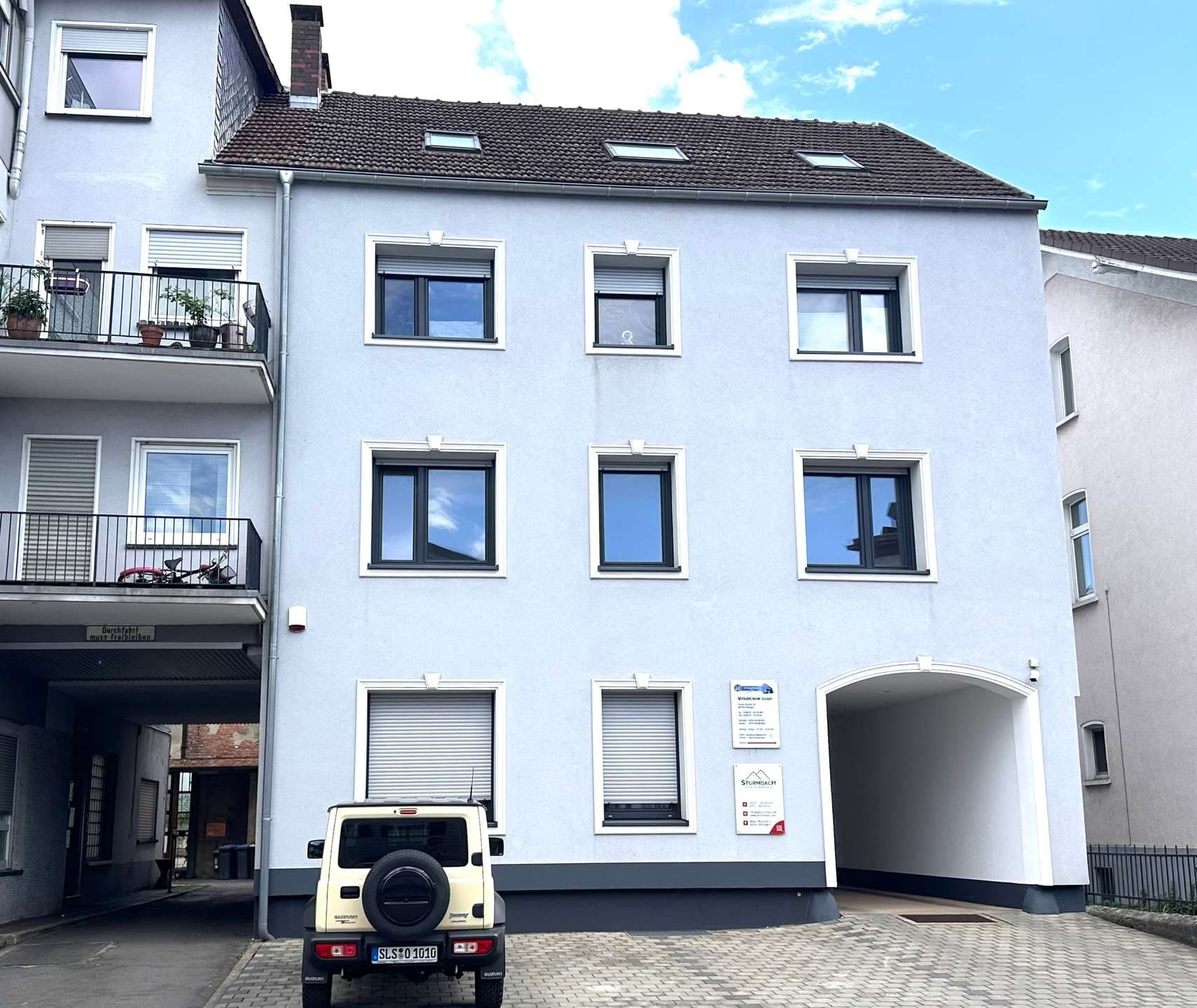 Schöne Dachgeschoss-Wohnung in zentraler Lage!