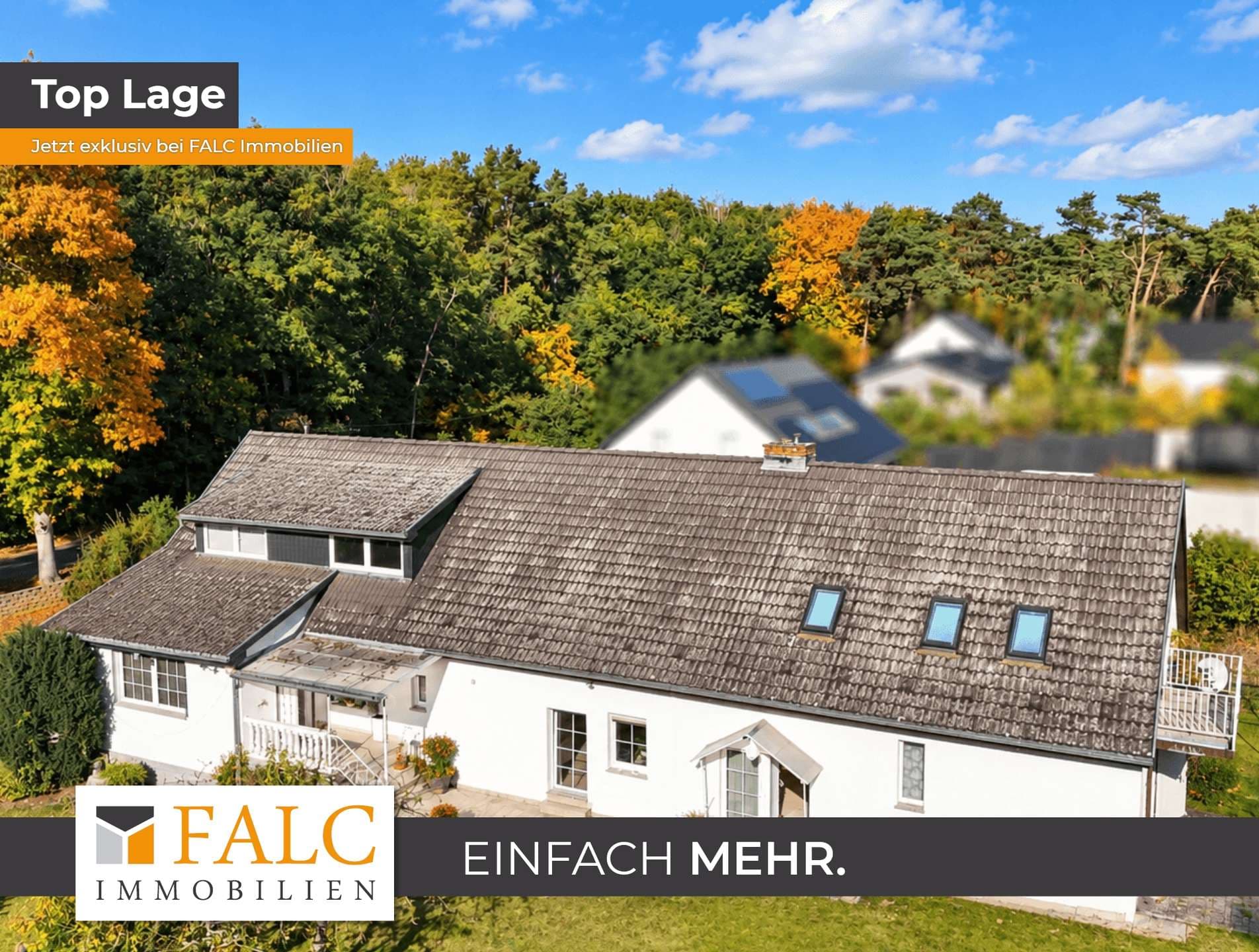 Großzügiges Wohnhaus in Seenähe mit Terrassen, Kamin und Platz für Lebensträume - FALC Immobilien
